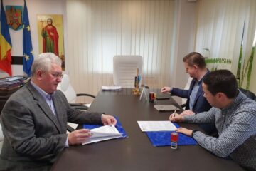 Semnarea contractului de extindere a rețelei de canalizare pe trei străzi din Burdujeni Sat