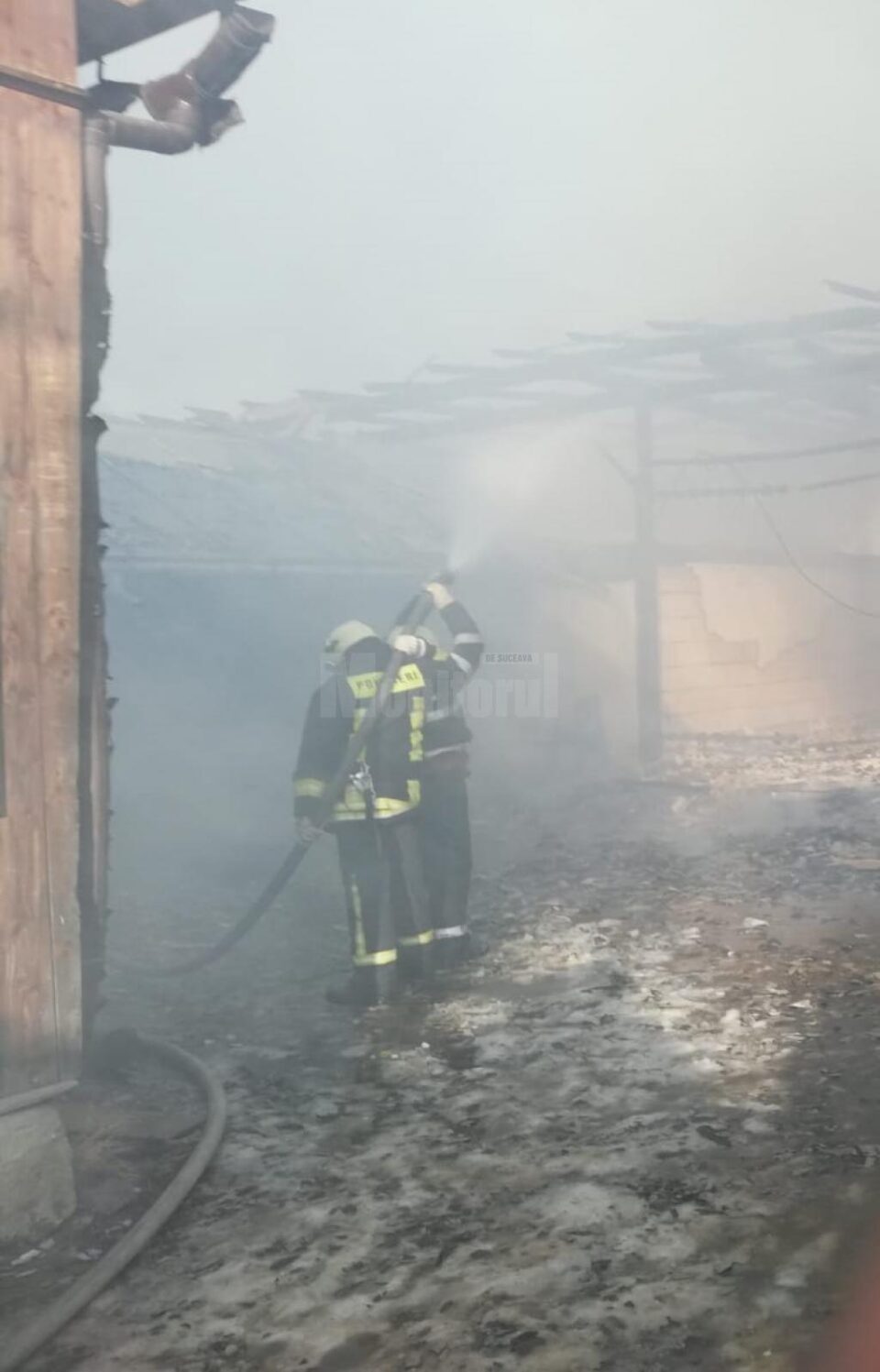 Incendiu devastator la o gospodărie din Mănăstirea Humorului