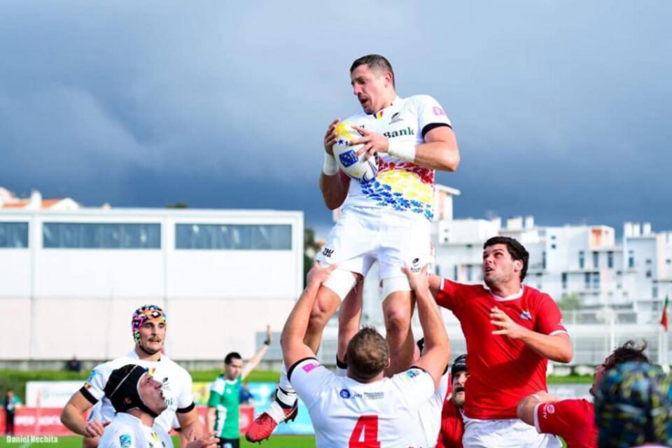 Humoreanul Mihai Macovei a avut unele momente bune, puțin peste media colegilor din pachetul de înaintare, însă nu a putut face prea multe nici el SURSA FOTO: Daniel Nechita Photographer Humoreanul Mihai Macovei a avut unele momente bune, puțin peste media colegilor din pachetul de înaintare, însă nu a putut face prea multe nici el SURSA FOTO: Daniel Nechita Photographer