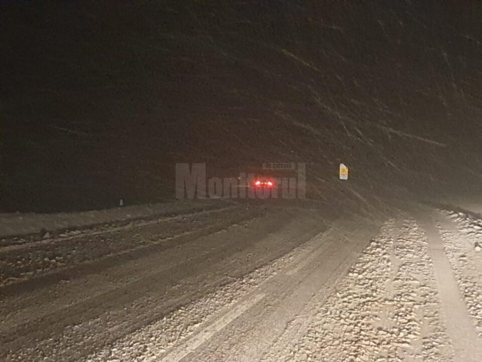 Ninsoare abundentă și circulație în condiții de iarnă, miercuri seară, în zona Dornelor