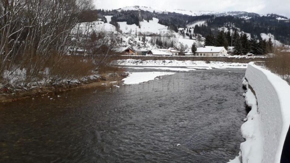 Aglomerările de ghețuri din zona de munte, monitorizate