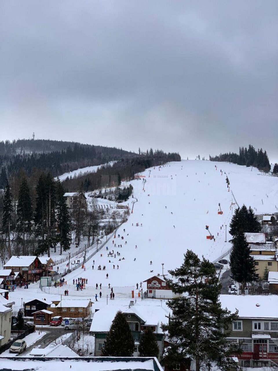 La Vatra Dornei va fi organizat concursul de ski și snowboard Serbările Zăpezii