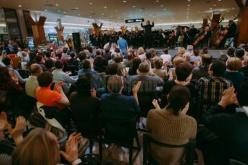 Soprana Mediana Vlad, tenorul Bogdan Lupea și Filarmonica de Stat Botoșani concertează la Iulius Mall