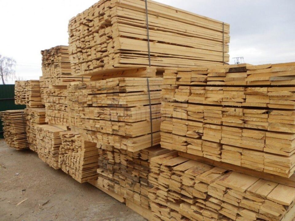 Mai mult de 50 de metri cubi de cherestea au fost confiscați în timpul controalelor Mai mult de 50 de metri cubi de cherestea au fost confiscați în timpul controalelor