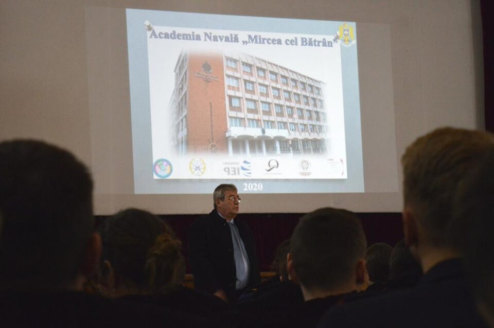 Elevii militari au aflat despre oportunitățile unei cariere în marină
