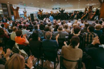 Soprana Mediana Vlad, tenorul Bogdan Lupea și Filarmonica de Stat Botoșani concertează la Iulius Mall