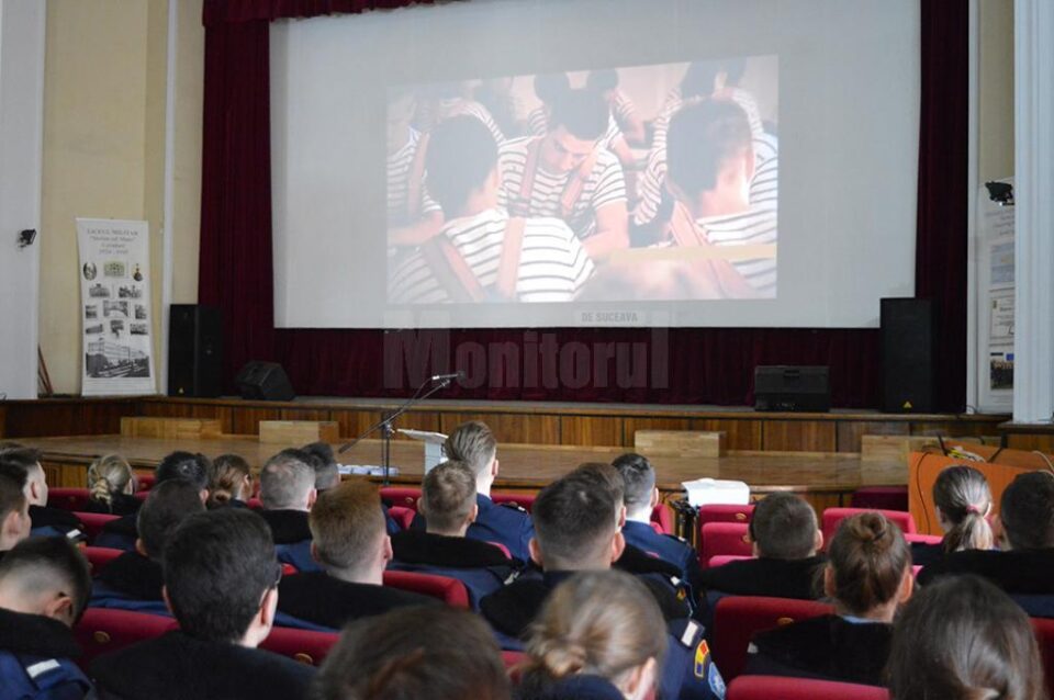Elevii militari au aflat despre oportunitățile unei cariere în marină