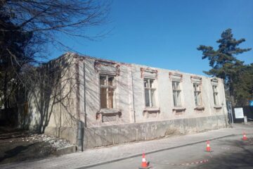 Fostul sediu al Arhiepiscopiei Sucevei și Rădăuților