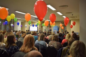 Sute de profesori, prezenți la Conferința „Siguranță și nonviolență în mediul școlar”, organizată la Muzeul Bucovinei