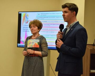 Sute de profesori, prezenți la Conferința „Siguranță și nonviolență în mediul școlar”, organizată la Muzeul Bucovinei