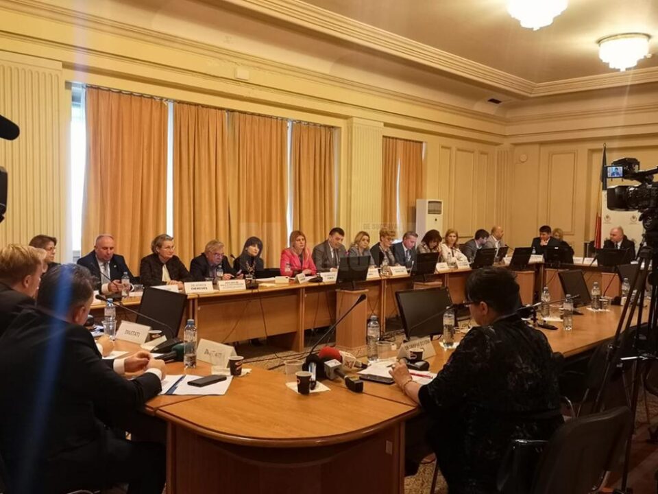 Maricela Cobuz a participat la audierea lui Victor Costache în comisiile de sănătate ale Camerei Deputaților și Senatului