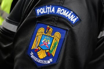 Polițiștii au recuperat suma de bani și au restituit-o femeii