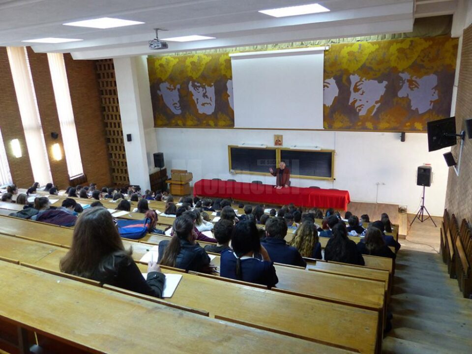 Pregătire pentru examenul de bacalaureat, la matematică și limba română, la Universitatea din Suceava