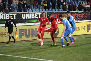 Aleksandru Longher (în dreapta) a debutat pentru Politehnica Iași