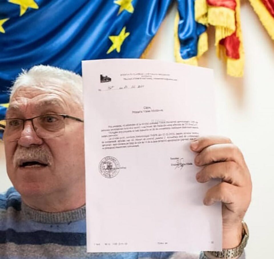 În mai puțin de 24 de ore, autoritățile au venit cu trei versiuni, ca număr de persoane și zona de plecare din Peninsulă, despre romii veniți din Italia la Mironu