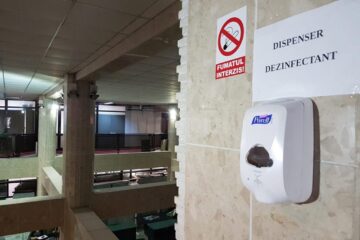 Automate cu dezinfectat în Primăria Suceava