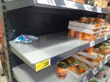 Zilele de panică generată de coronavirus au golit o parte din rafturile hipermarketurilor sucevene