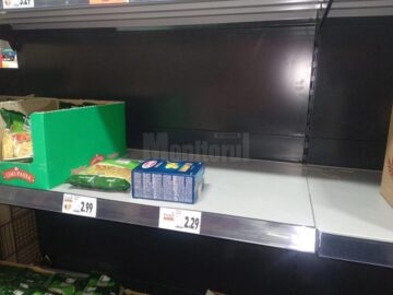 Zilele de panică generată de coronavirus au golit o parte din rafturile hipermarketurilor sucevene