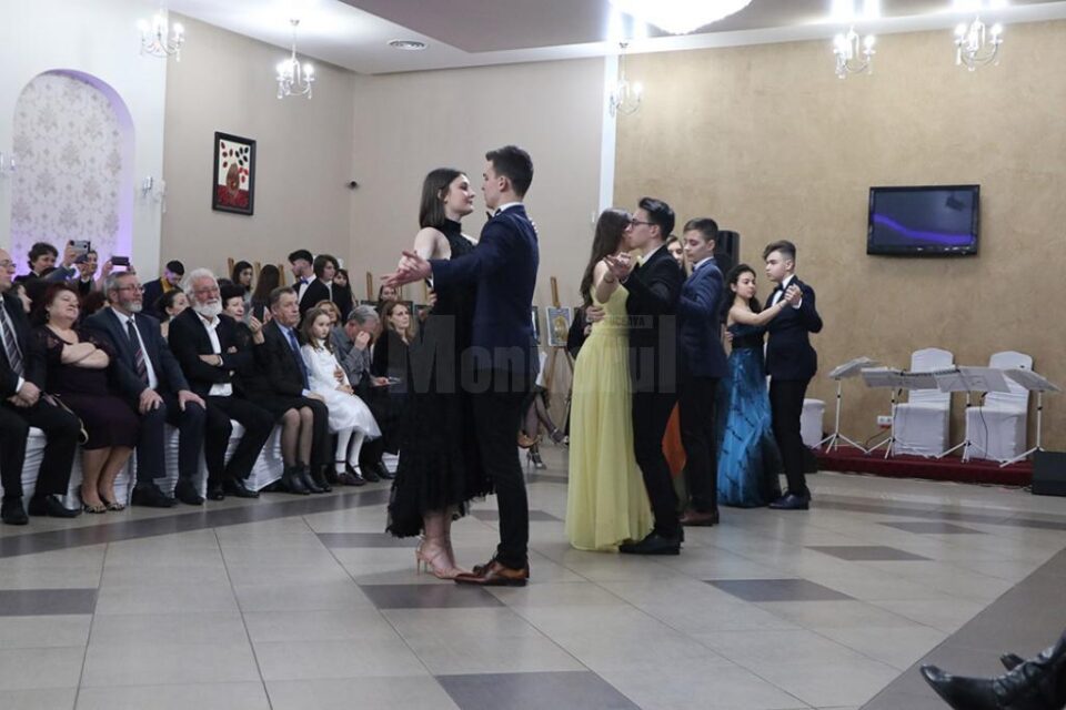 A doua ediție a „Balului vienez”, la Fălticeni