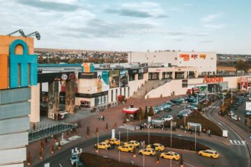 Târg caritabil de mărțișoare și ateliere pentru copii, la Iulius Mall Suceava