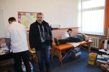 Campania de donare de sânge la care a fost prezent primarul Catalin Coman a fost organizată de USR-Plus Fălticeni