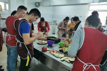 Zeci de elevi de la Centrul Școlar „Sf. Andrei” au participat la acțiunea „Să apreciem natura, mediul înconjurător și ființa umană!”