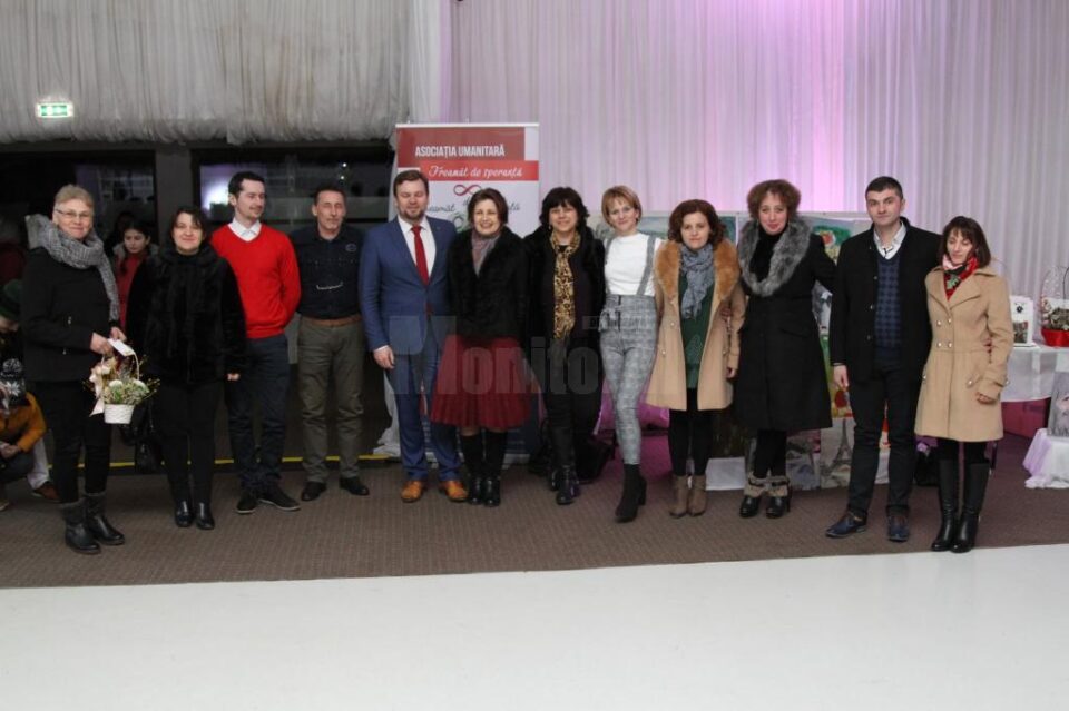 Peste 3.300 de lei adunați în cadrul evenimentului Balul Primăverii, ediția a V-a, la Câmpulung Moldovenesc Peste 3.300 de lei adunați în cadrul evenimentului Balul Primăverii, ediția a V-a, la Câmpulung Moldovenesc
