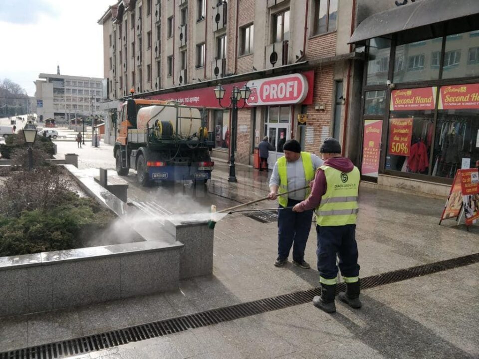 Primăria Suceava a dat startul campaniei de curățenie de primăvară