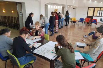 Cursurile gratuite sunt susținute de lectori, angajați ai USV