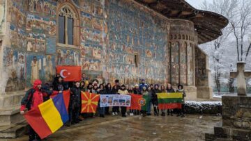 Profesori și elevi din Turcia, Portugalia, Macedonia și Lituania au vizitat mănăstiri din Bucovina