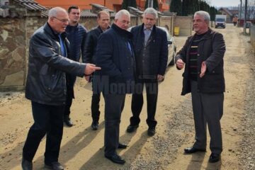 Ion Lungu, împreună cu specialiștii din Primărie, la discuții cu locuitorii din zonă