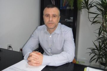 Șeful Serviciului Impozite și Taxe din cadrul Primăriei municipiului Rădăuți, economistul Silviu Ursescu