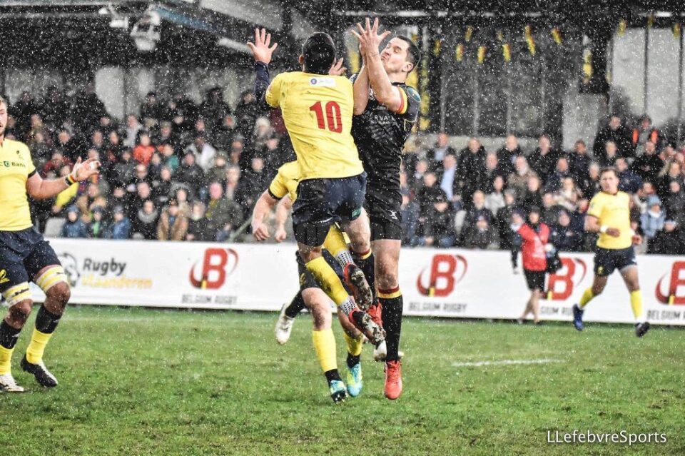 Daniel Plai (numărul 10) a devenit un obișnuit al naționalei