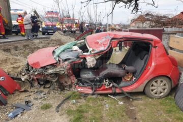 Autoturismul în care erau cei patru oameni