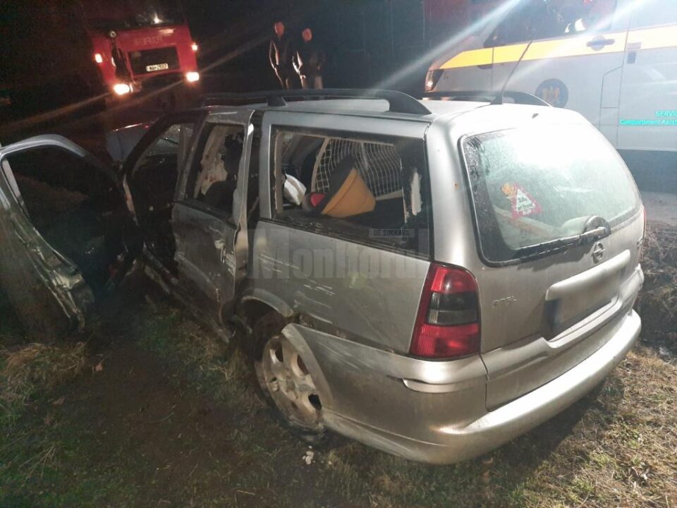 In urma accidentului, soferul si un barbat aflat pieton in statie si-au pierdut viata In urma accidentului, soferul si un barbat aflat pieton in statie si-au pierdut viata