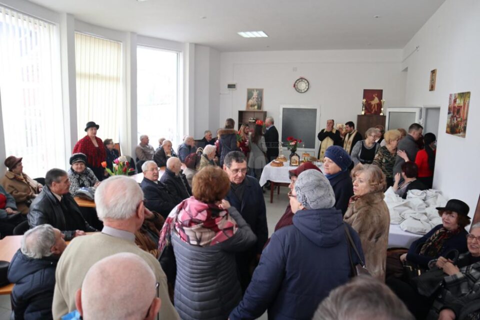 Primul club al pensionarilor suceveni, inaugurat în Centru, lângă Piața Mare Primul club al pensionarilor suceveni, inaugurat în Centru, lângă Piața Mare