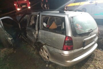 Autoturismul scăpat de sub control a lovit mortal un pieton și apoi gardul bisericii