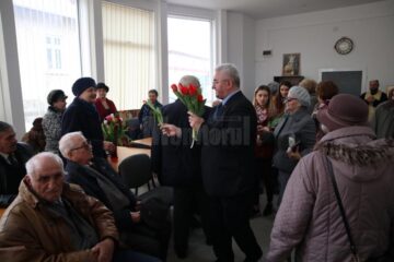 Primul club al pensionarilor suceveni, inaugurat în Centru, lângă Piața Mare