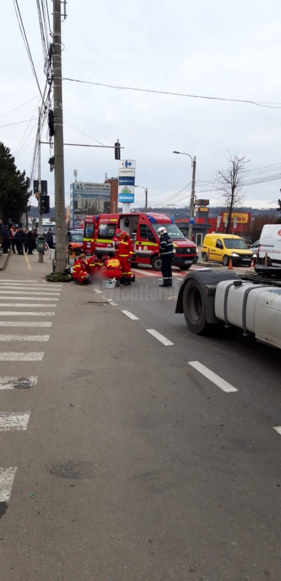 Accident grav pe Calea Unirii, miercuri dimineață