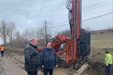 Gheorghe Flutur a inspectat lucrările de modernizare a drumului Liteni - Hârtop