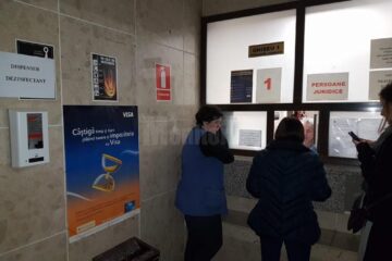 Prelungirea perioadei de acordare a bonificațiilor la plata taxelor și impozitelor locale, solicitată pentru reducerea cozilor la ghișee