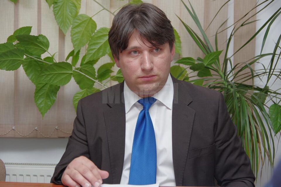 Cezar Anuței: „Conducerea unităților de învățământ preuniversitar va stabili programul de lucru al angajaților” Cezar Anuței: „Conducerea unităților de învățământ preuniversitar va stabili programul de lucru al angajaților”