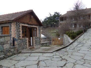La un vin de rodii în necunoscuta Vinărie Areni