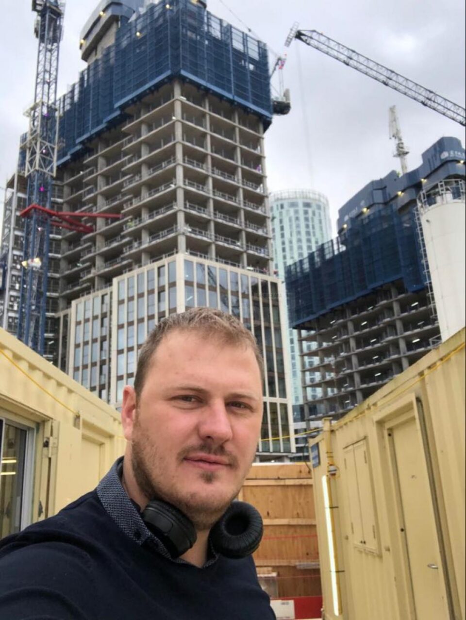 Cătălin Vasilovici, la locul de muncă Cătălin Vasilovici, la locul de muncă