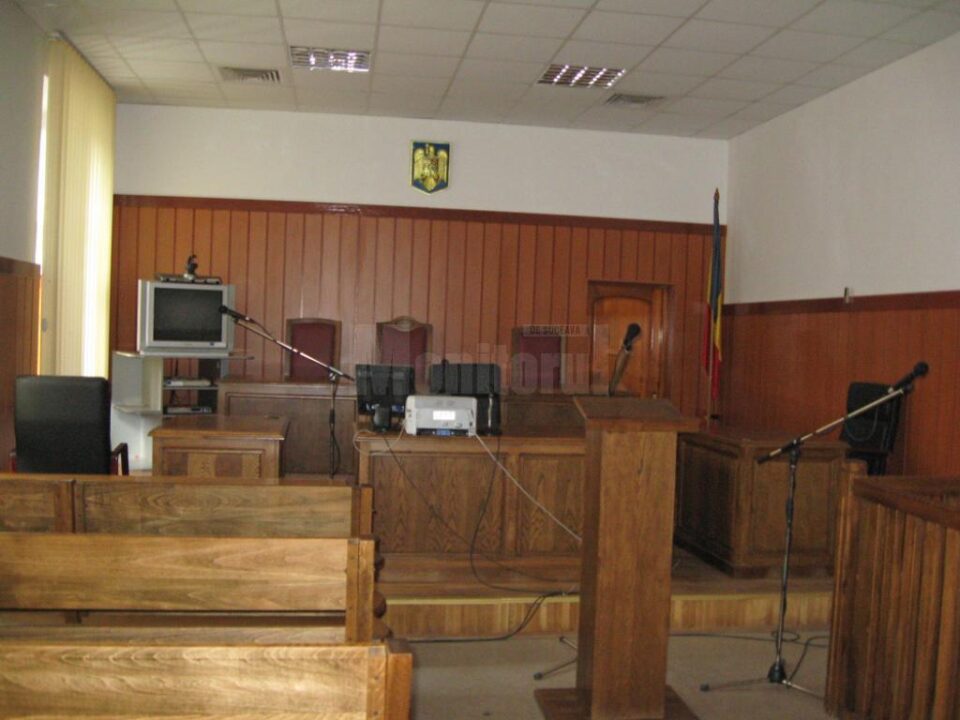 Judecătoria Gura Humorului a decis suspendarea proceselor