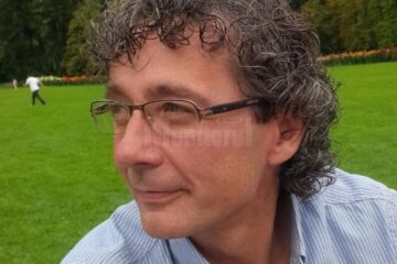 Cezar Corlățan, un humorean care locuiește acum în Salzburg, Austria