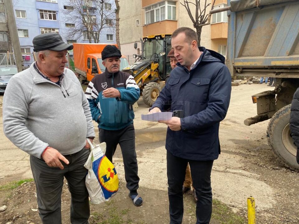 Două parcări de reședință cu aproape 200 de locuri sunt în curs de amenajare în cel mai mare cartier al Sucevei