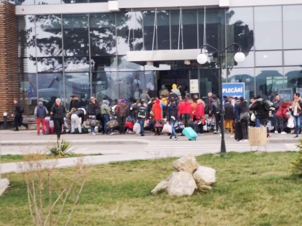 O cursă charter cu muncitori a plecat din Suceava spre Germania