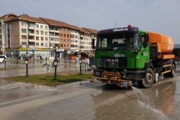 Ample acțiuni de dezinfecție în locurile publice din municipiul Suceava