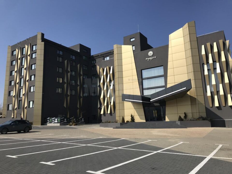 Hotelul Mandachi din Suceava este pus gratuit la dispoziția cadrelor medicale care nu vor să meargă acasă de teamă să nu-și infecteze familiile